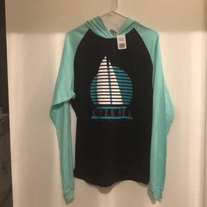 NWT ultramar hoodie light weight large